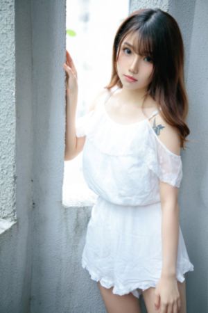 日本老师和美女做爱片_高清完整版观看