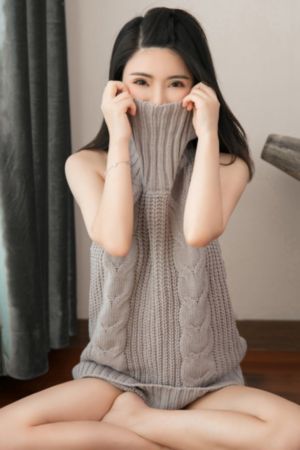 他捧着她的乳峰吮咬玩弄视频_BT磁力天堂在线观看高清
