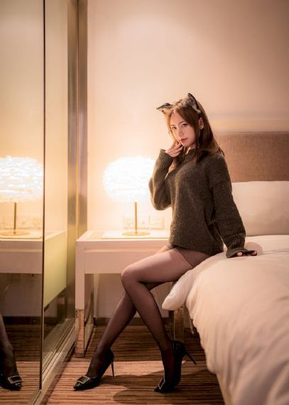 荷兰肥婆丰满bbwbbwbbw_超清神马影院手机在线